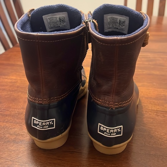 Great condition Sperry boots. - Picture 2 of 6